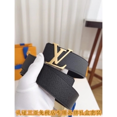 LOUIS VUITTON Belts